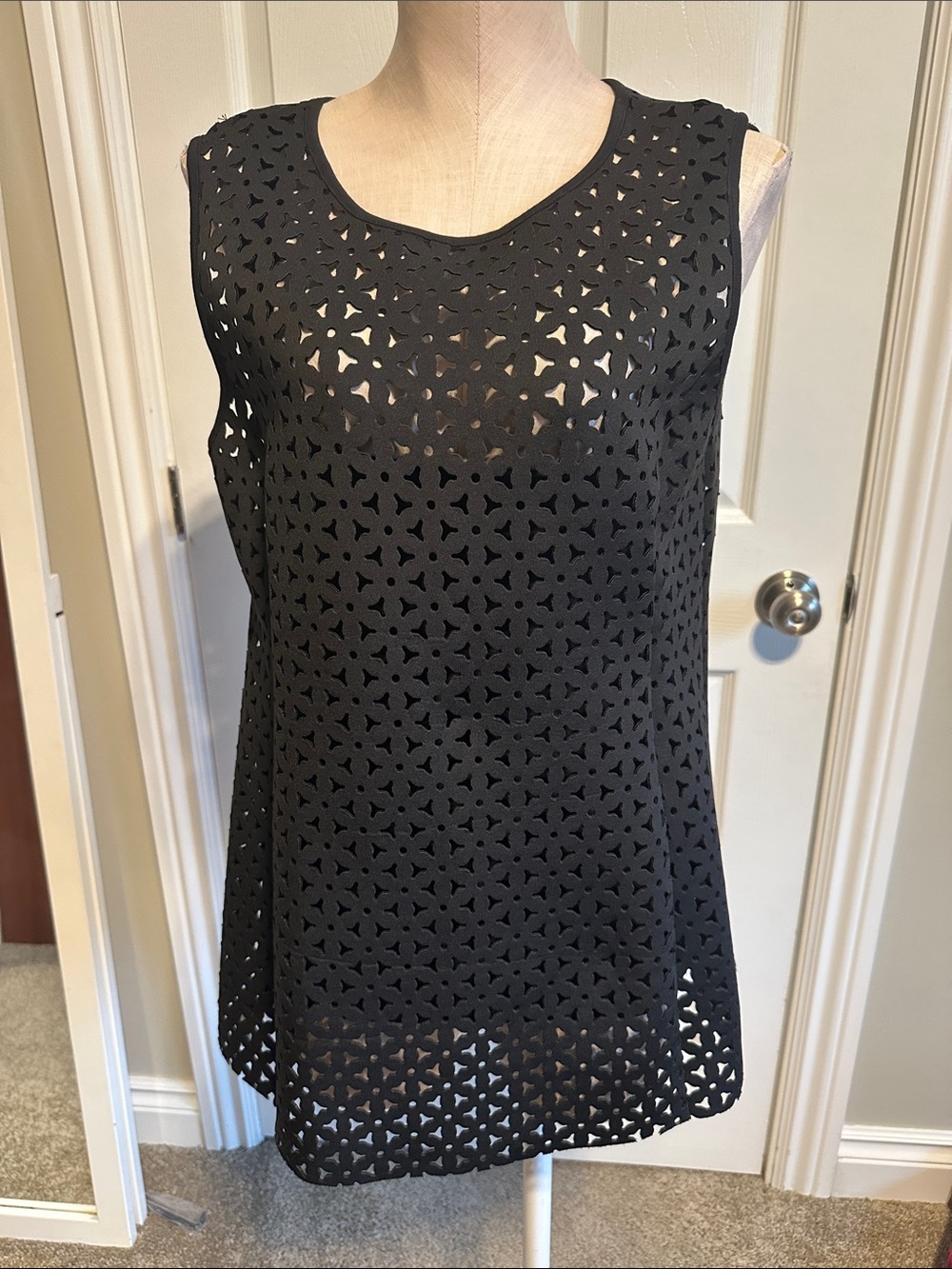 Alfani Black Laser-Cut Shell Top